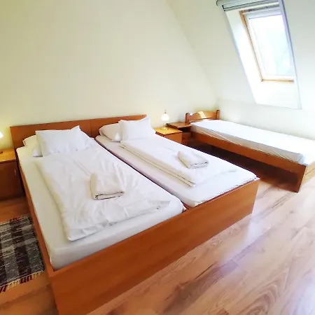 Jackfall Apartman Es Fogado Kisjakabfalva Exterior photo