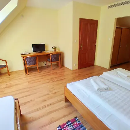 Jackfall Apartman Es Fogado Kisjakabfalva Exterior photo
